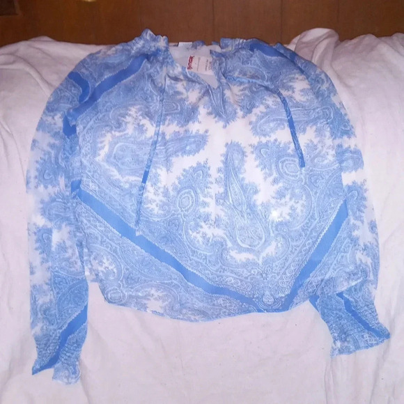 CUPCAKES AND CASHMERE small Boho top NWT - Picture 6 of 9